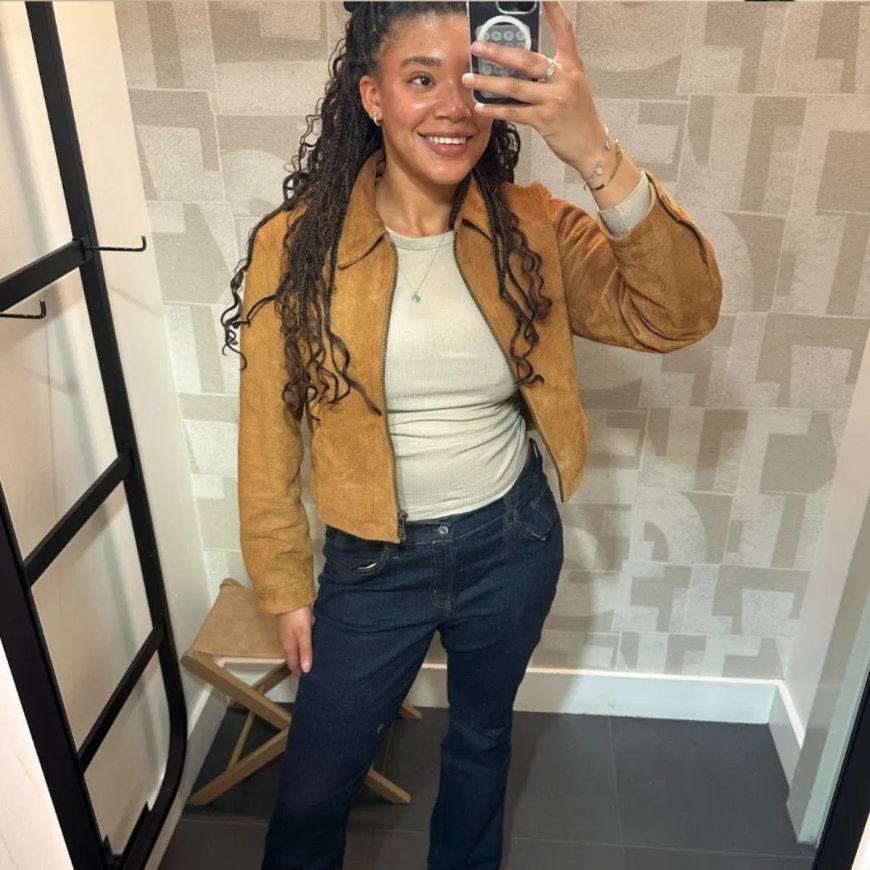 I Tried On Abercrombie's Viral Bootcut Jeans, and I'm Officially a Flared-Denim Convert